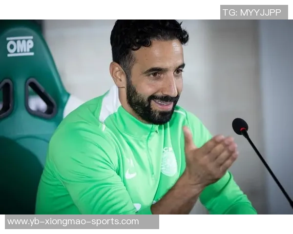 曼城米兰关注20岁葡超中场阿莫林600万欧元转会权属谈判进行中